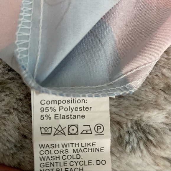 Pink and Blue Abstract Woman Art Print Button Down Short Sleeve Shirt Size S - Picture 13 of 16